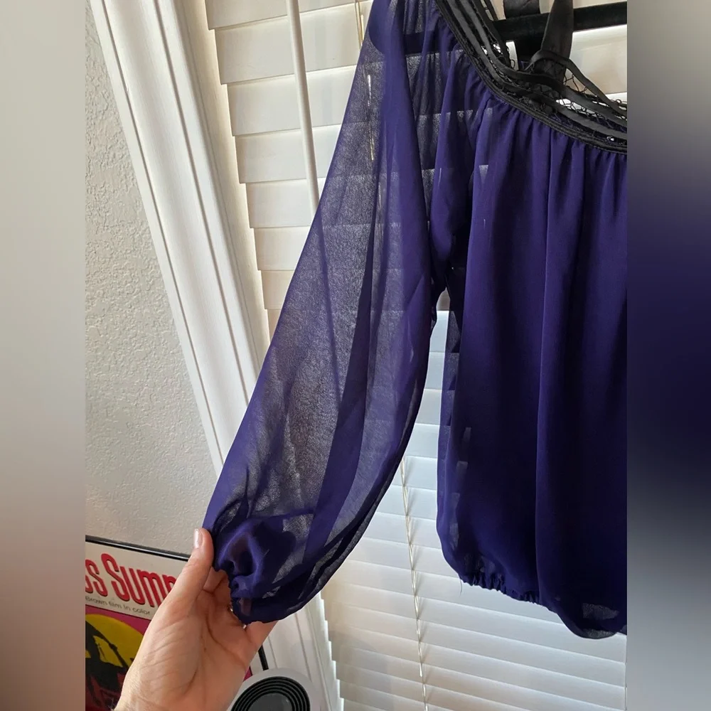 Accepting offers- Ladies Blouse - Picture 3 of 10